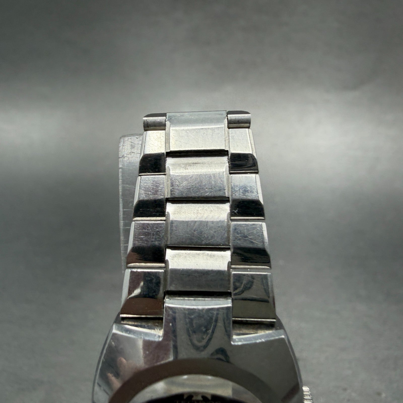 Technos Watch Women 23mm Blue Dial Steel Round Manual Wind Runs Vintage4