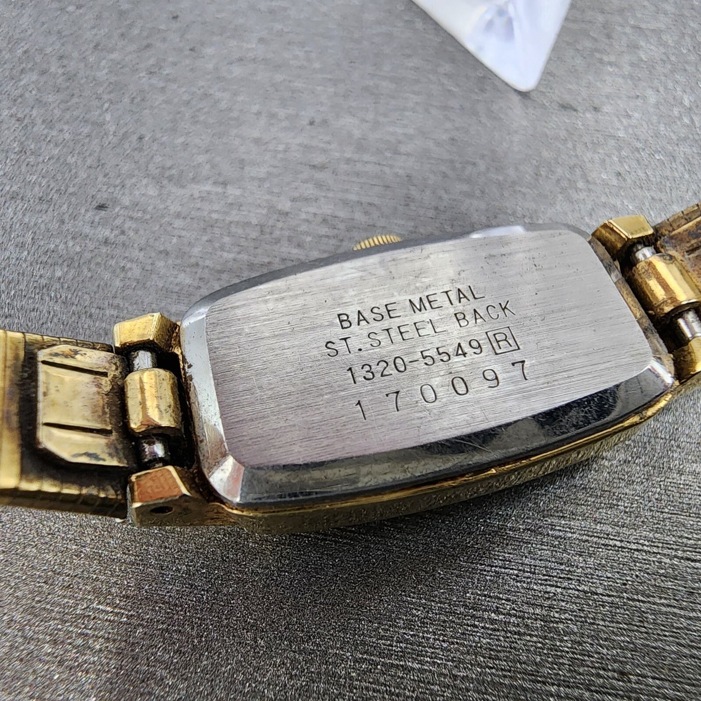 Seiko Watch Women 13mm Cream Dial Gold Tone Rectangle 13205549 New Battery9