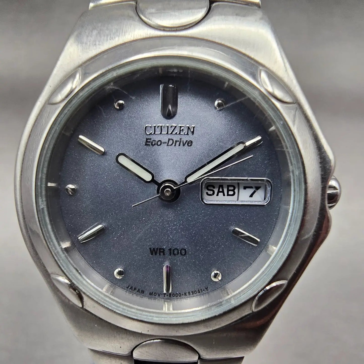 Citizen Eco-Drive Watch Women 25mm Gray Dial Silver Daydate E001-K17580 Works1
