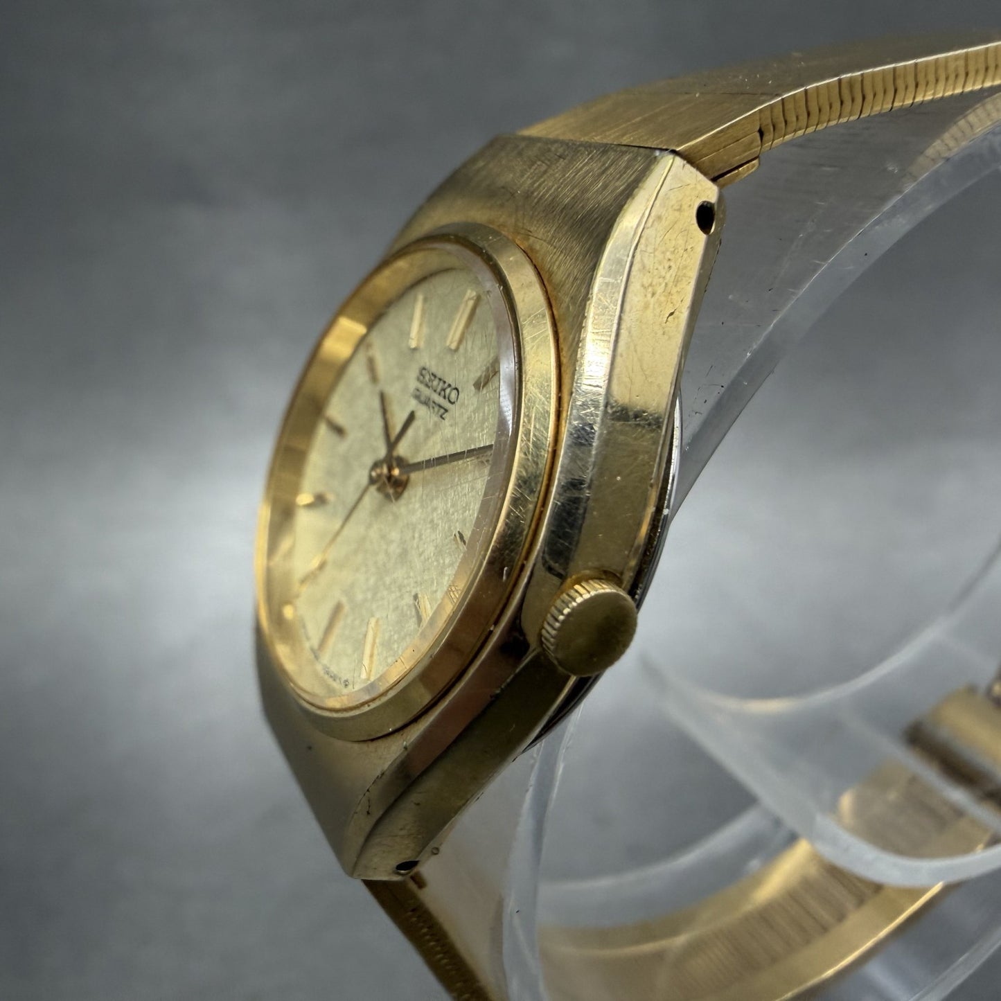 Seiko Watch Women 23mm Champagne Dial Gold Tone Round 3421-0079 New Battery2