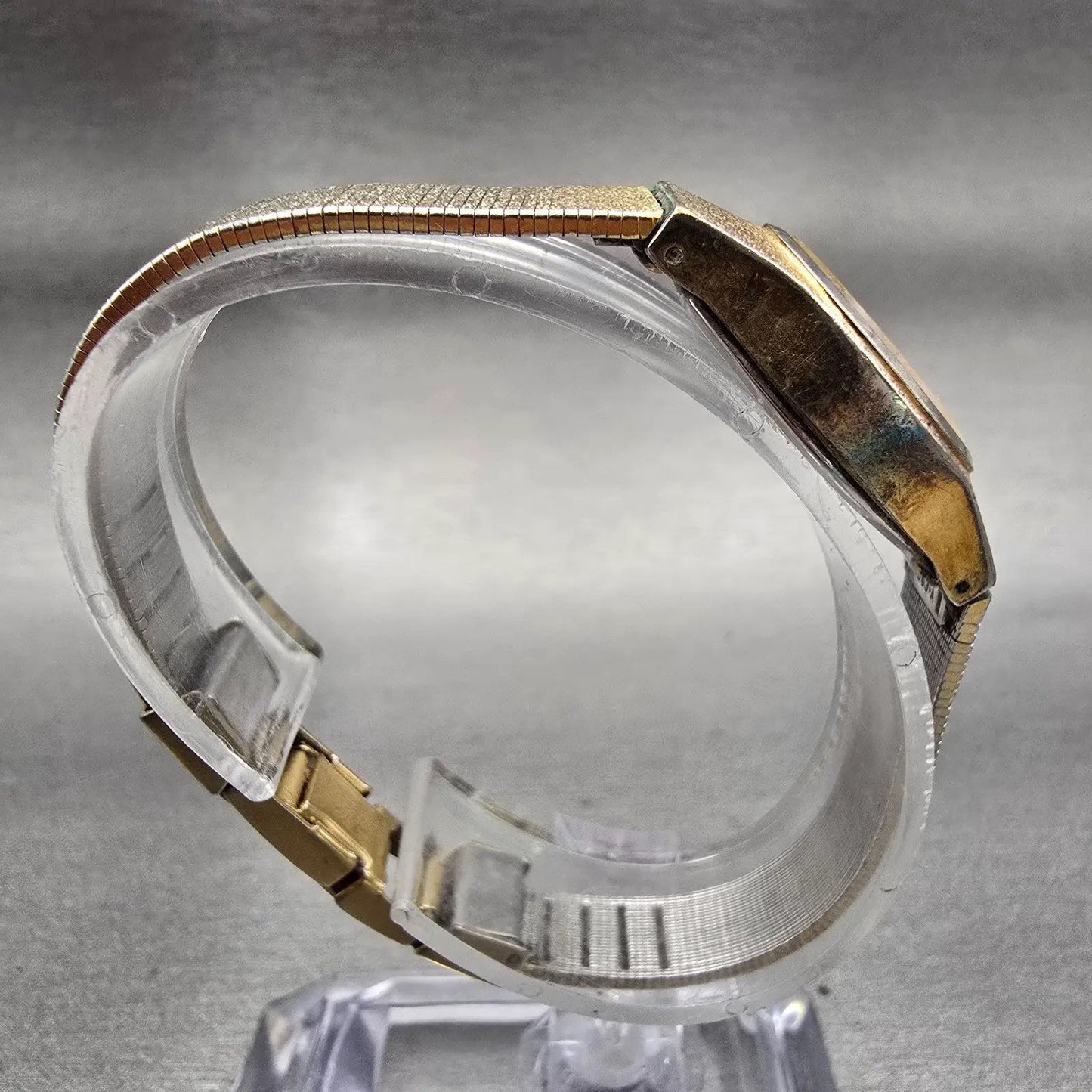 Seiko Watch Women 20mm Gold Dial Gold Tone Round 8Y21-0029 New Battery Vintage8