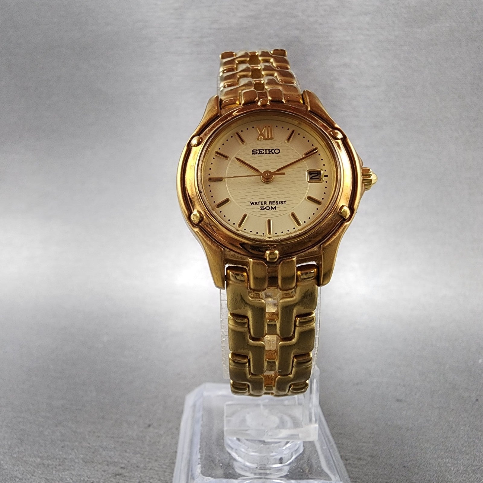 Seiko Watch Women 26mm Champagne Dial Gold Tone Date Round 7n820599 New Battery5