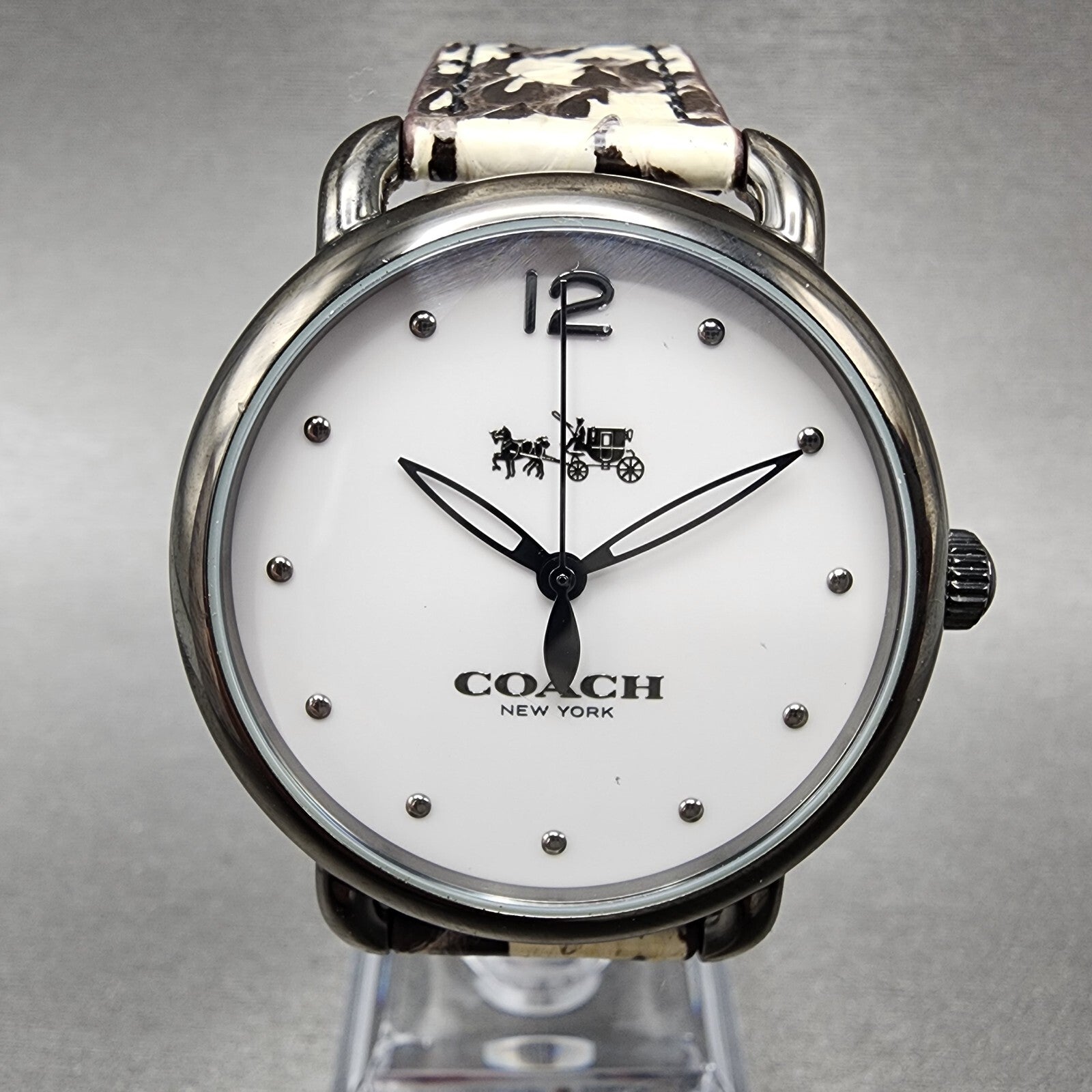 Coach Delancey Watch Women 36mm White Dial Black Tone Round Leather New Battery0