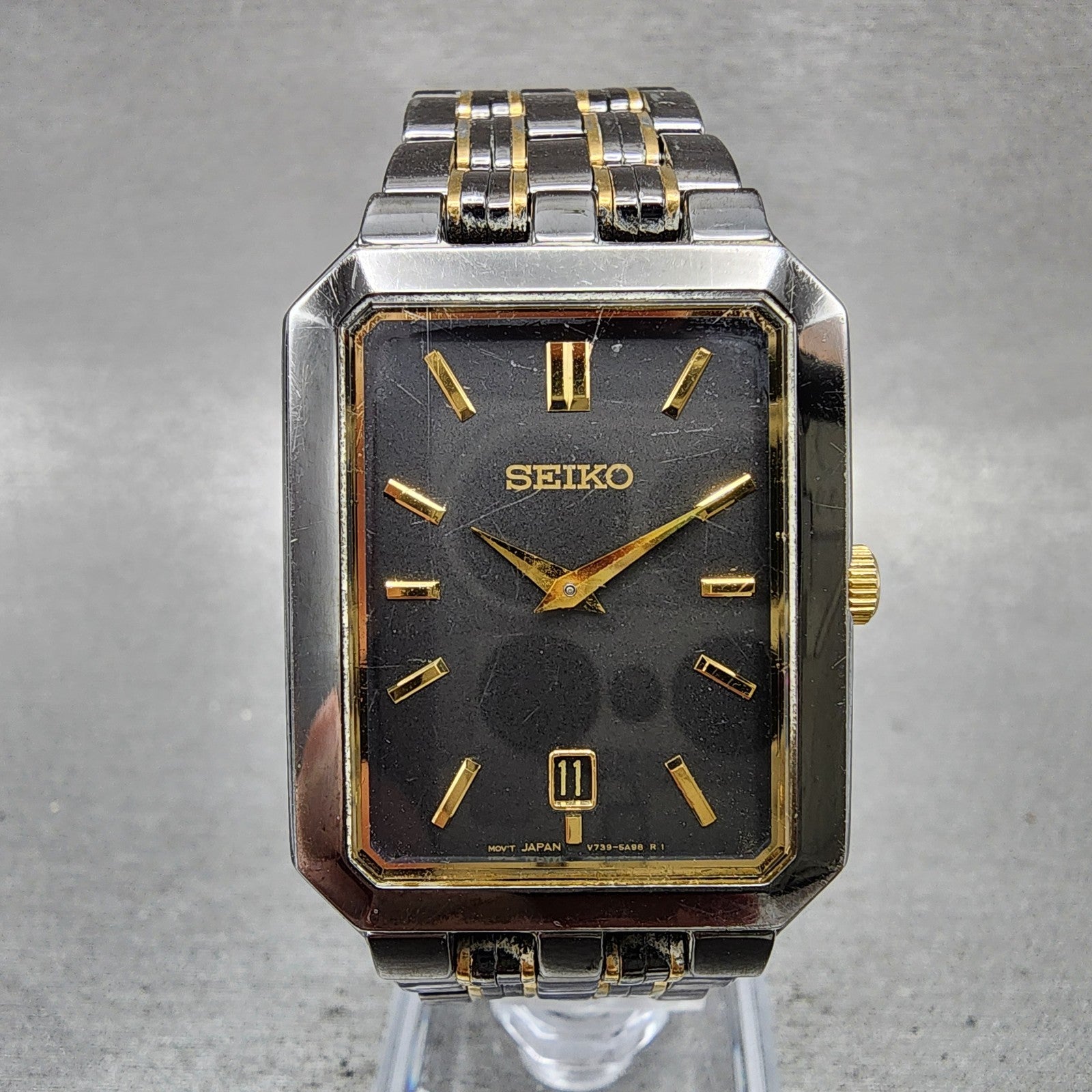 Seiko Tank Watch Men 27mm Black Dial Black &gold Tone Date V7395b19 New Battery0