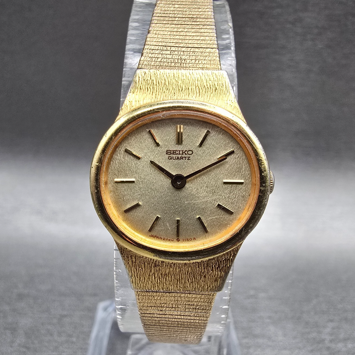 Seiko Watch Women 20mm Champagne Dial Gold Tone Oval 2320-5439 New Battery JP0