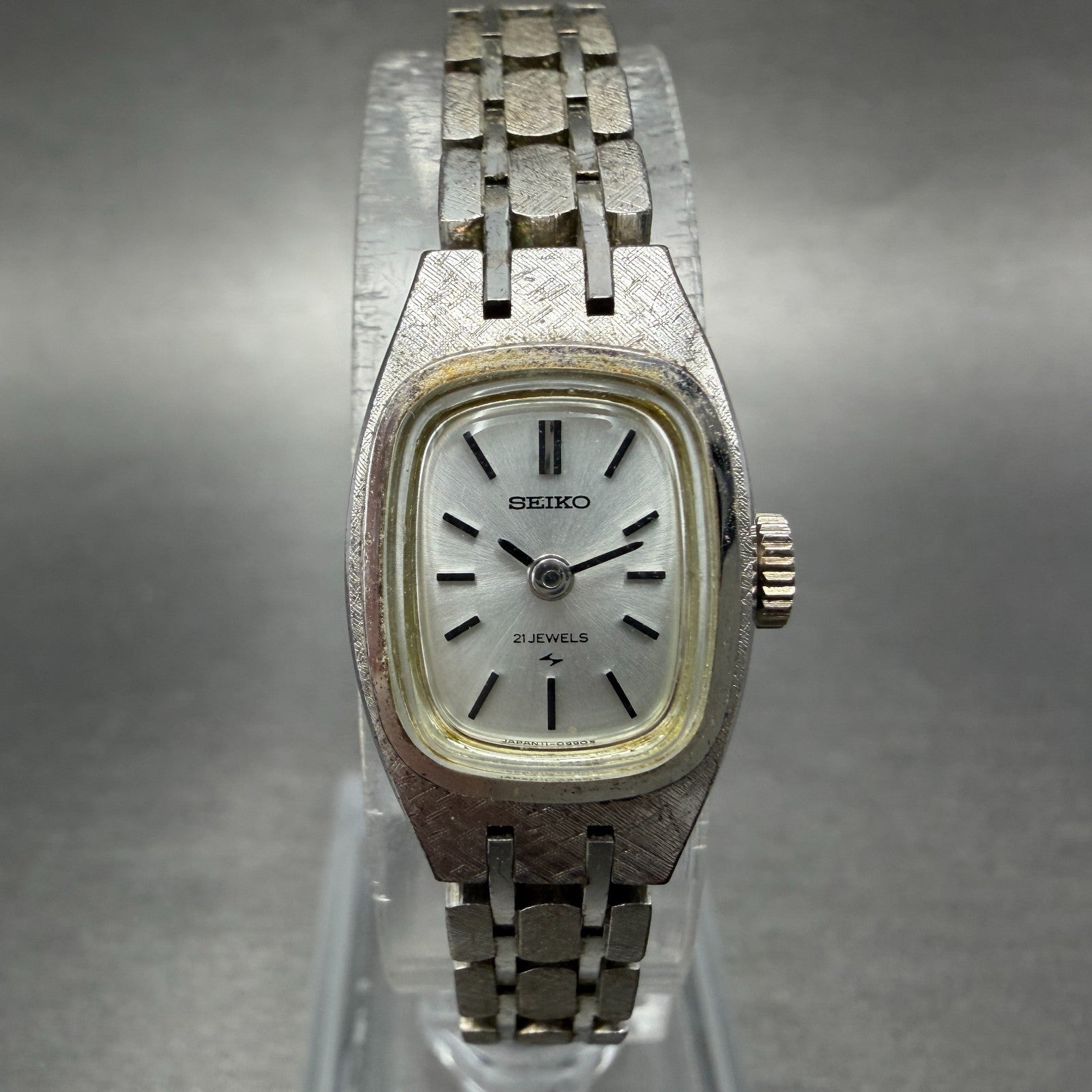 Seiko Tank Watch Women 15mm Silver Dial Silver Tone Manual 11-3350 Runs Vintage0