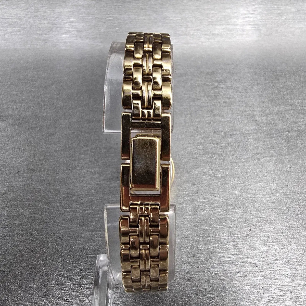 Seiko Watch Women 17mm Green Dial Gold Tone Oval V400-5588 New Battery Vintage7
