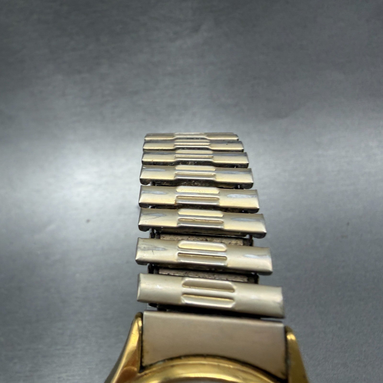 Seiko Watch Men 34mm Champagne Dial Gold Tone Daydate Round New Battery B8704