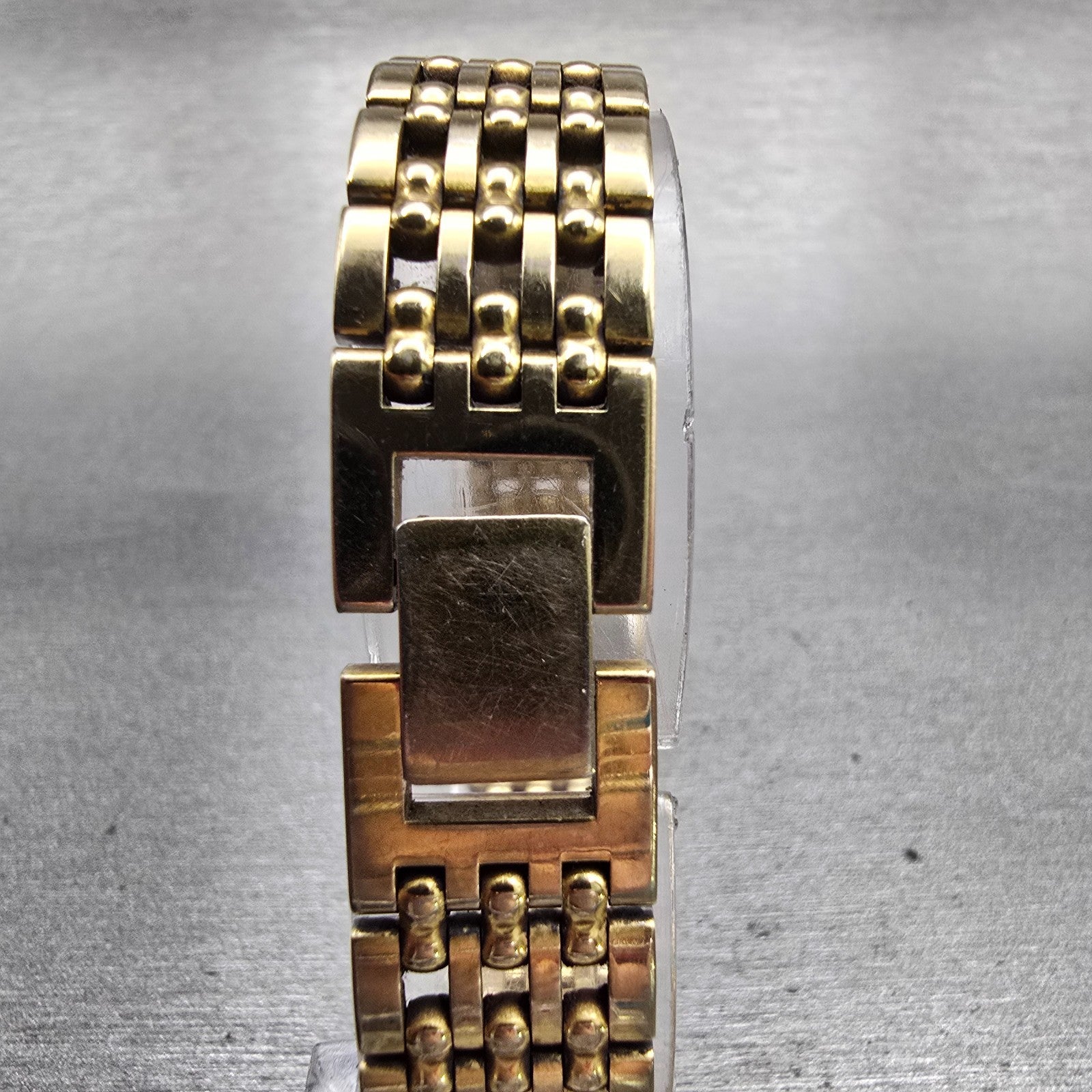 Citizen CQ Watch Women 21mm MOP Dial Two Tone Round 2200-229207 New Battery VTG7