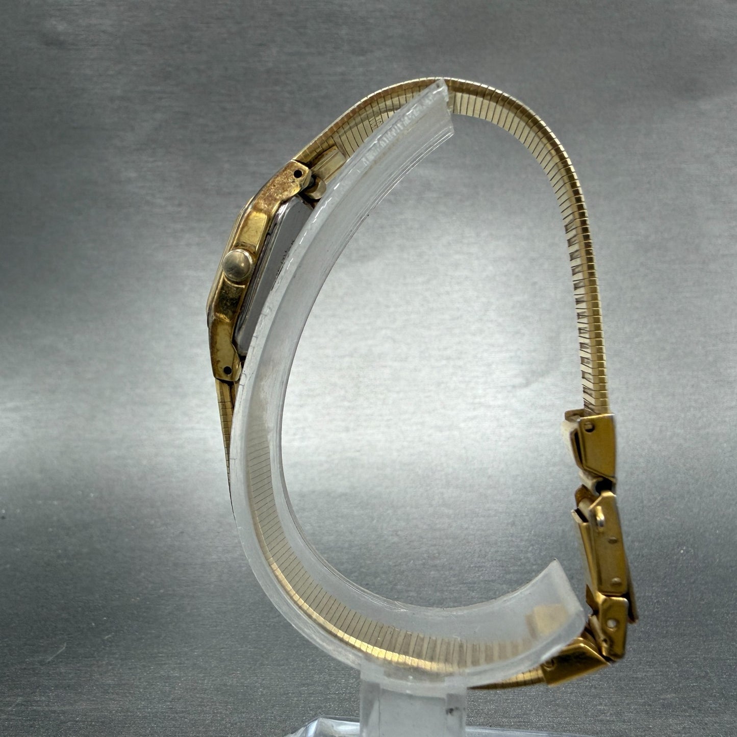 Seiko Watch Women 17mm Champagne Dial Gold Tone Rectangle 2C20-5789 New Battery36