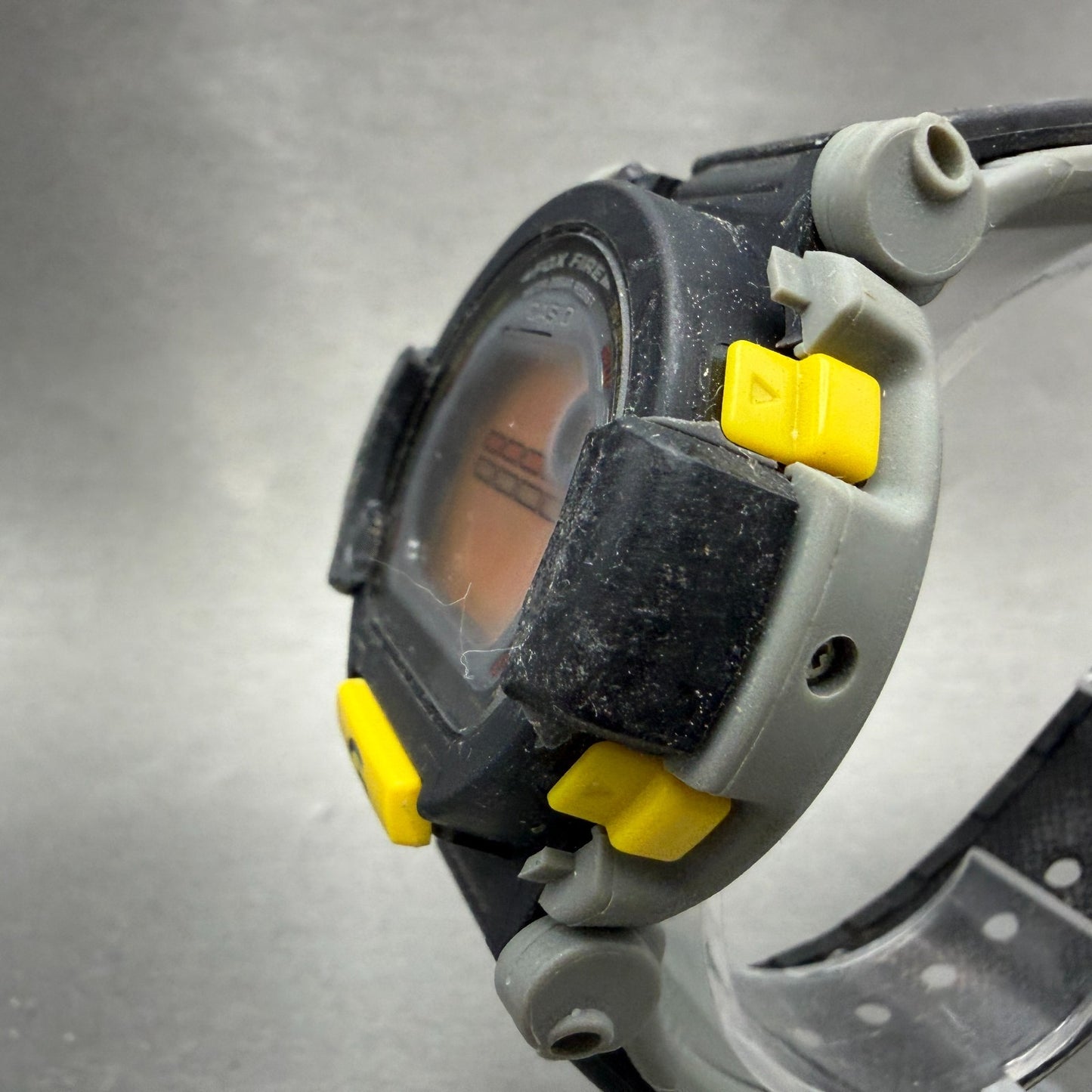 Casio G-Shock DW-002 Watch Men 48mm Digital Black Yellow Round Fox Fire New Batt2