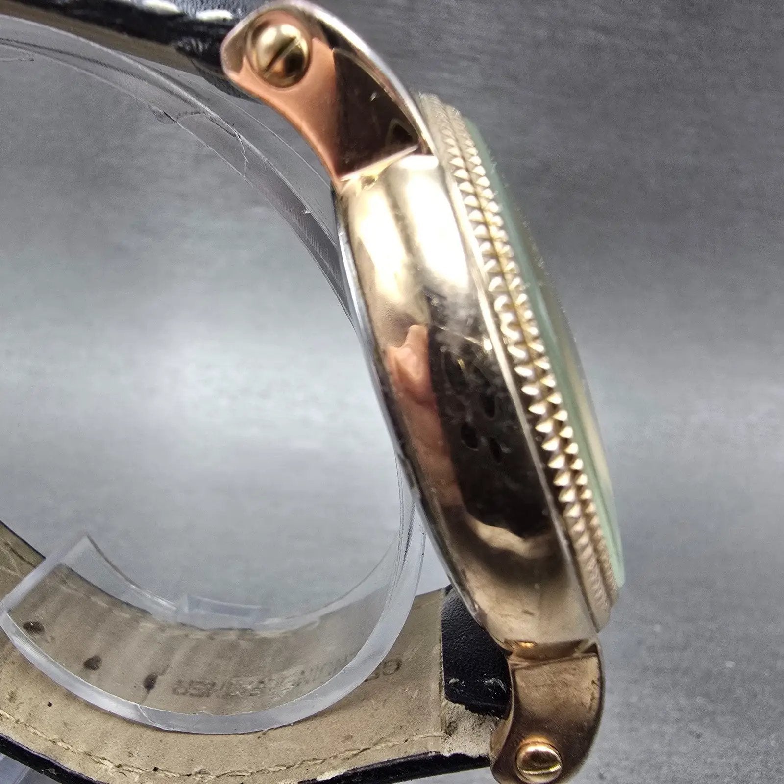 Stauer Buttonwood Watch Men 42mm Champagne Dial Gold Tone Date New battery3
