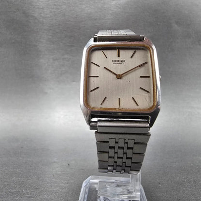 Seiko Tank Watch Men 26mm Silver Dial Silver Tone Rectangle 7430-5300 PARTS VTG6