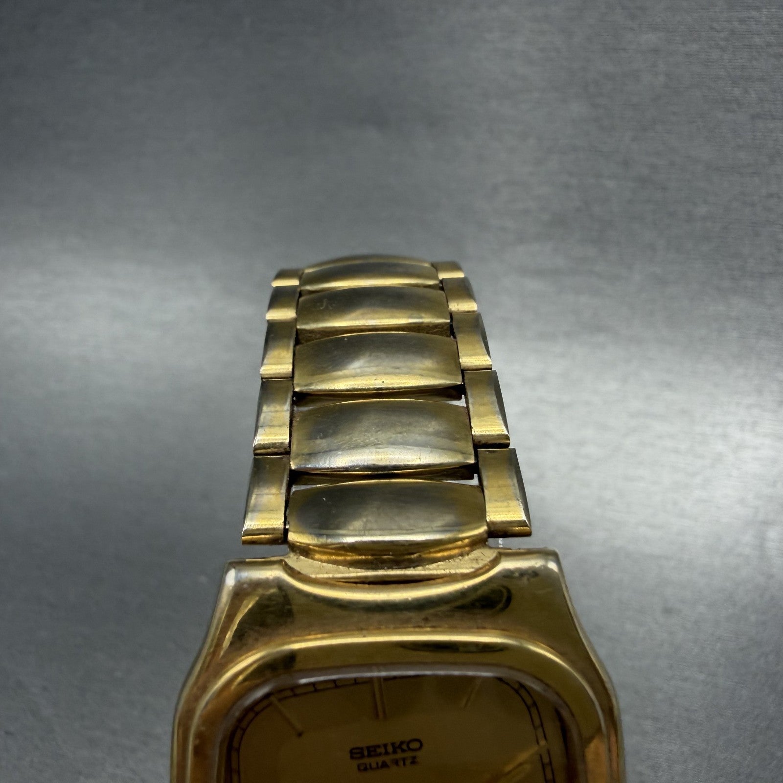 Seiko Tank Watch Men 30mm Gold Dial Gold Tone Rectangle 5y395089 PARTS5