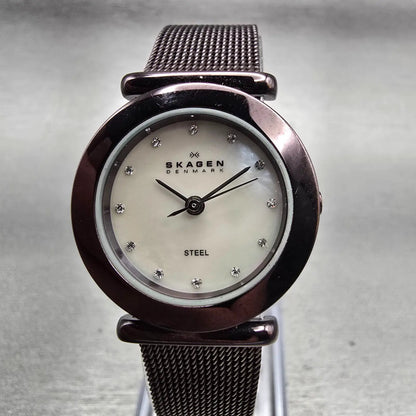 Skagen Watch Women 25mm MOP Dial Brown Tone Round Mesh Band 107SMMD New Batteryt0