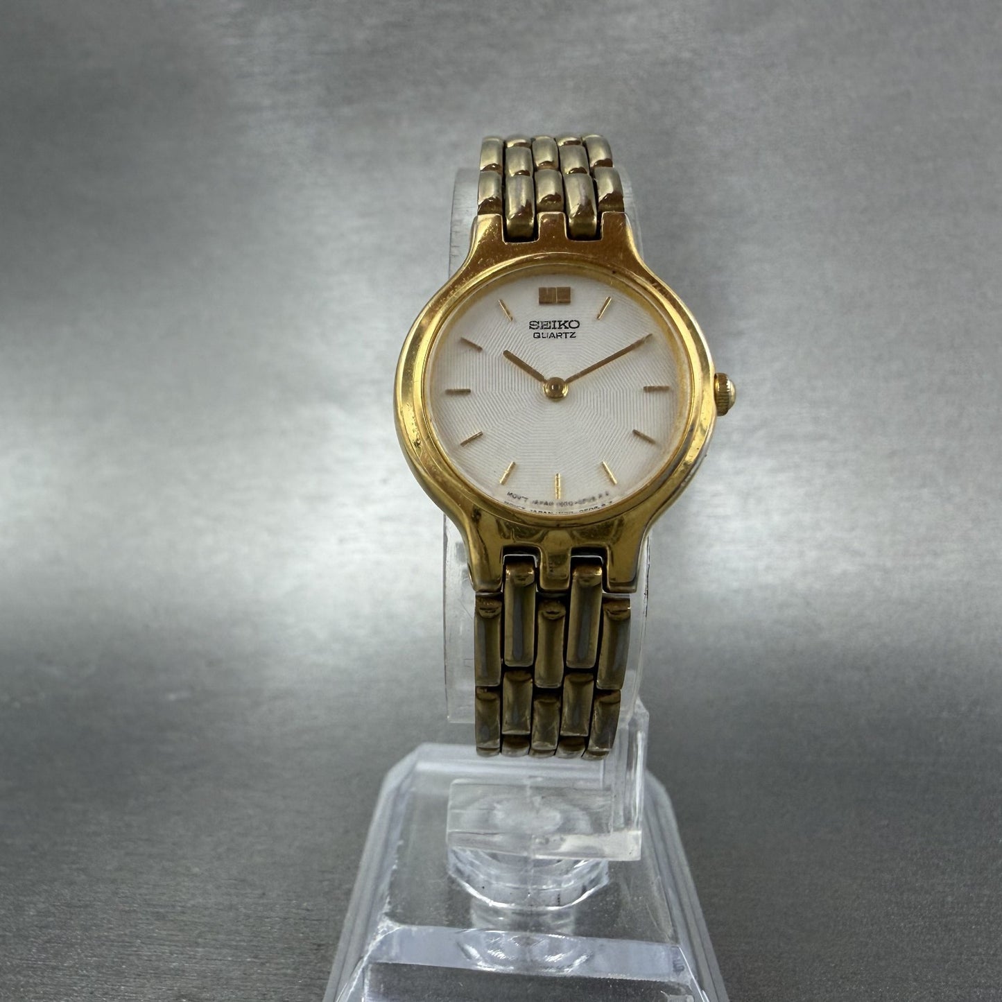 Seiko Watch Women 22mm White Dial Gold Tone Round 1n00-0a99 New Battery ABCD5