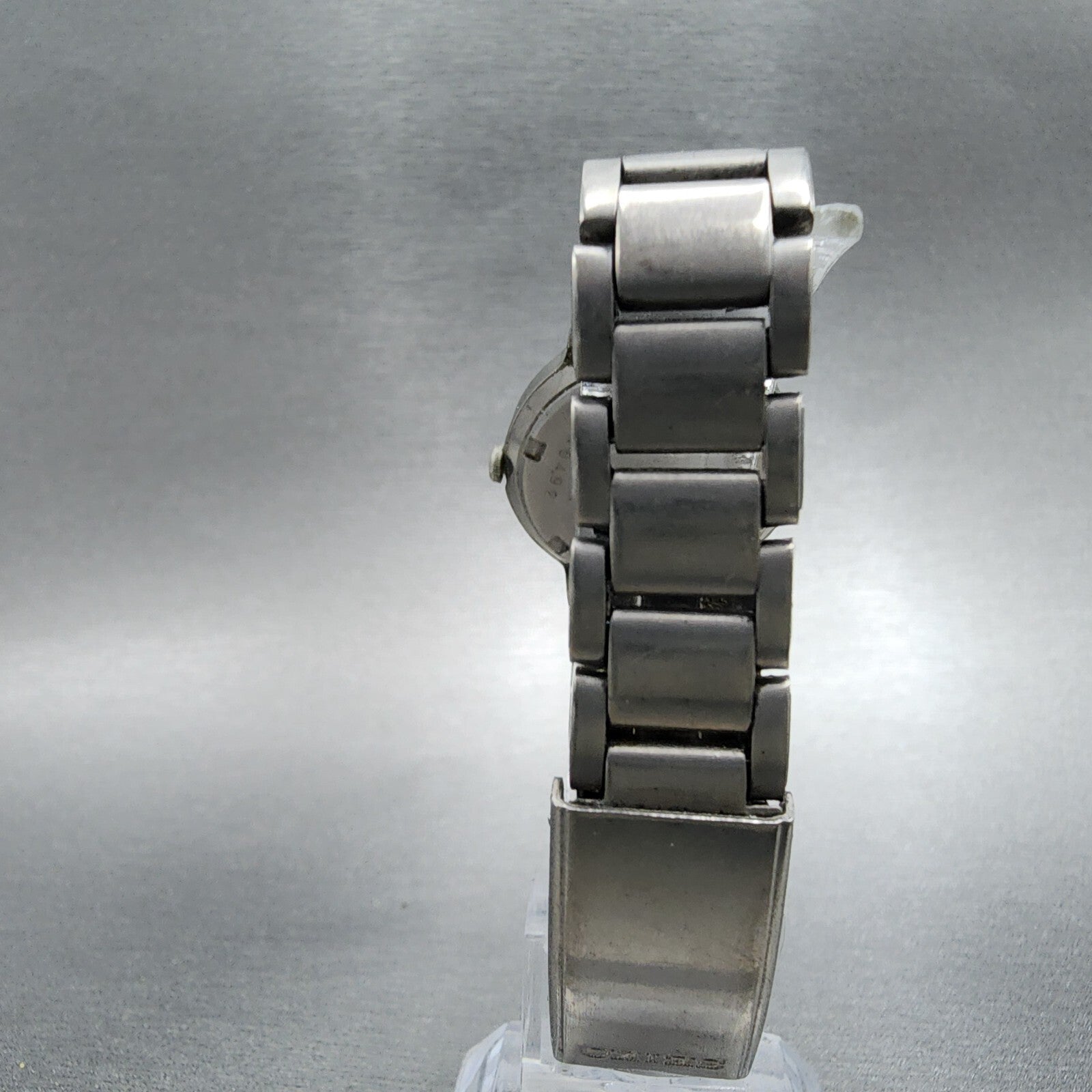 Seiko Watch Women Titanium Blue Dial Date 27mm Round 7N820439 New Battery8