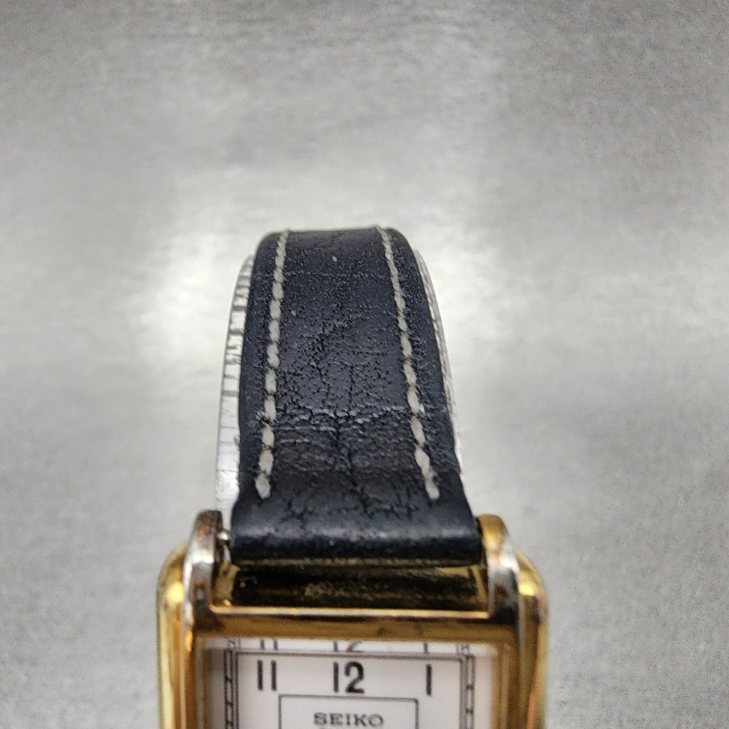 Seiko Tank Watch Women 20mm White Dial Gold Tone Rectangle 2Y015B09 New Battery4