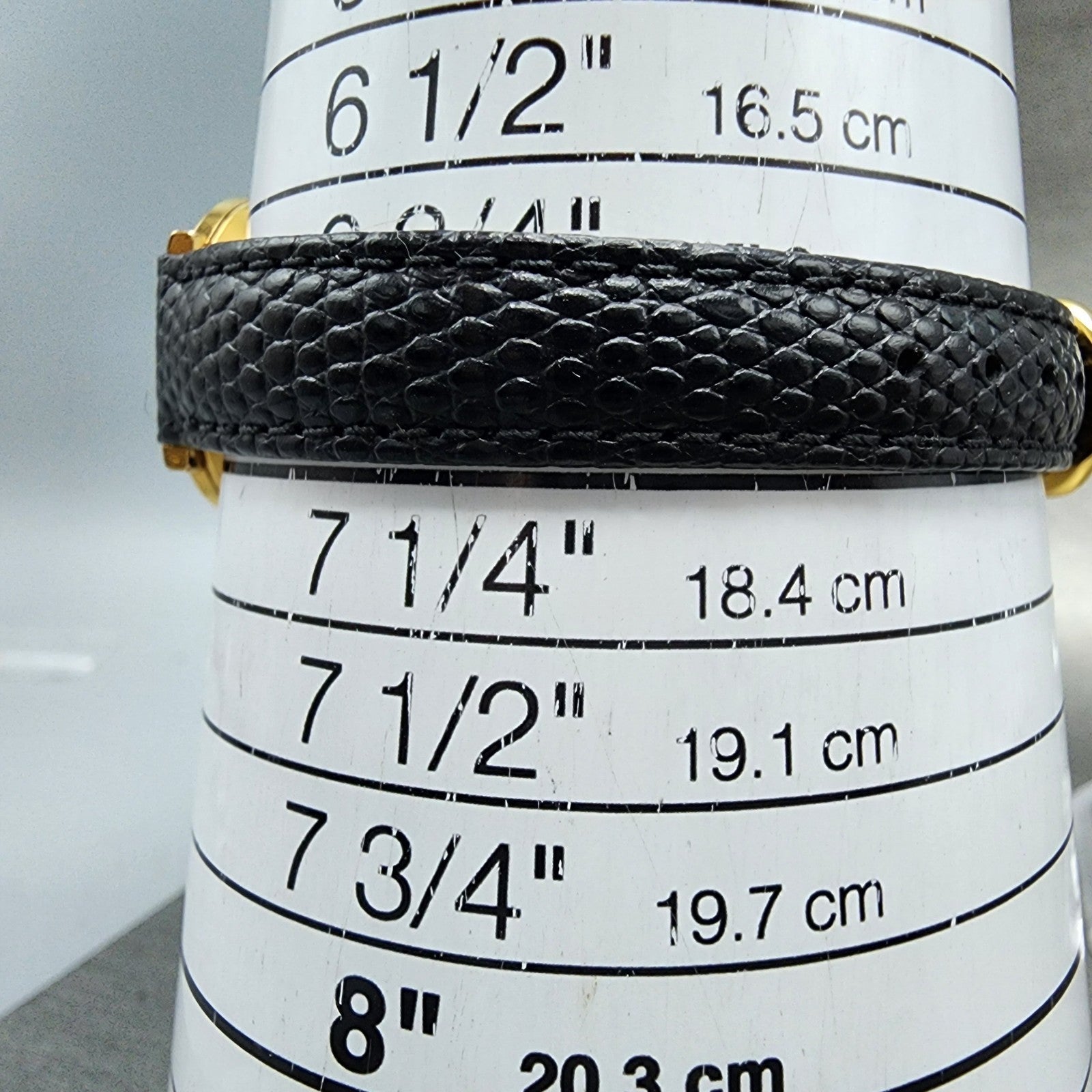 Movado Museum Watch Women 25mm Black Dial Gold Tone Round 87.A1.832 New Battery10