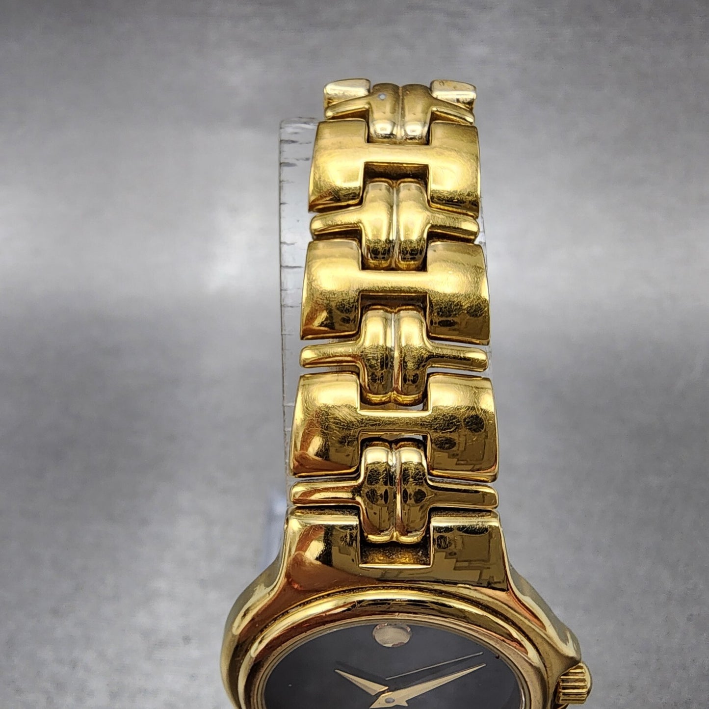Movado Museum Watch Women 25mm Black Dial Gold Tone Round 88A1827 New Battery4