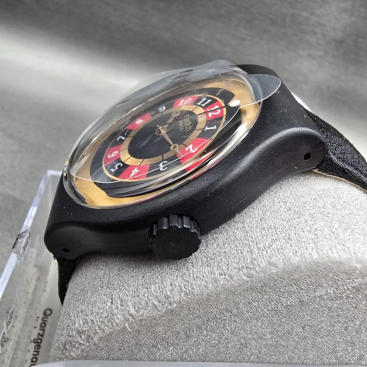 Swatch James Bond License to Kill Watch Men 44mm Gold Dial SUDB103 New Batt NOS2
