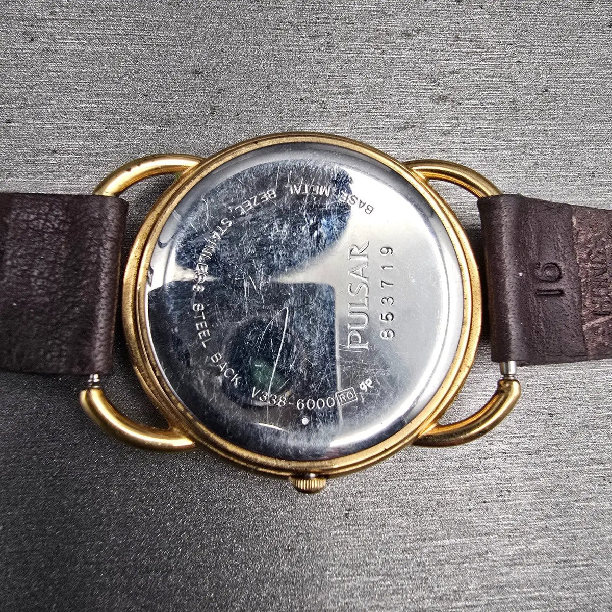 Pulsar Moon Phase Watch Men 33mm Black Dial Gold Tone V338-6000 New Battery READ10