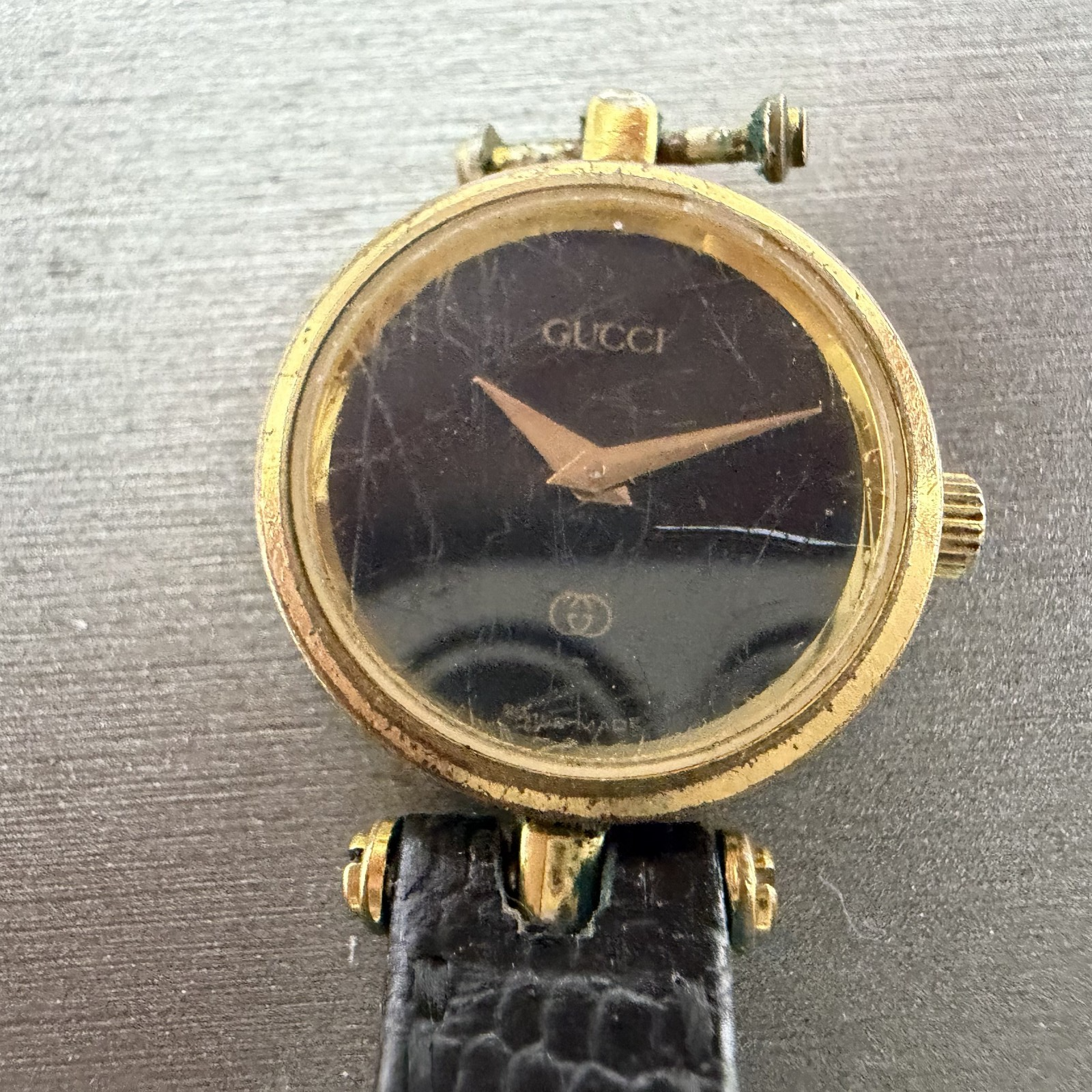 Gucci 2000L Watch Women 22mm Black Dial Gold Plated Round New Battery VTG UNIDQ1