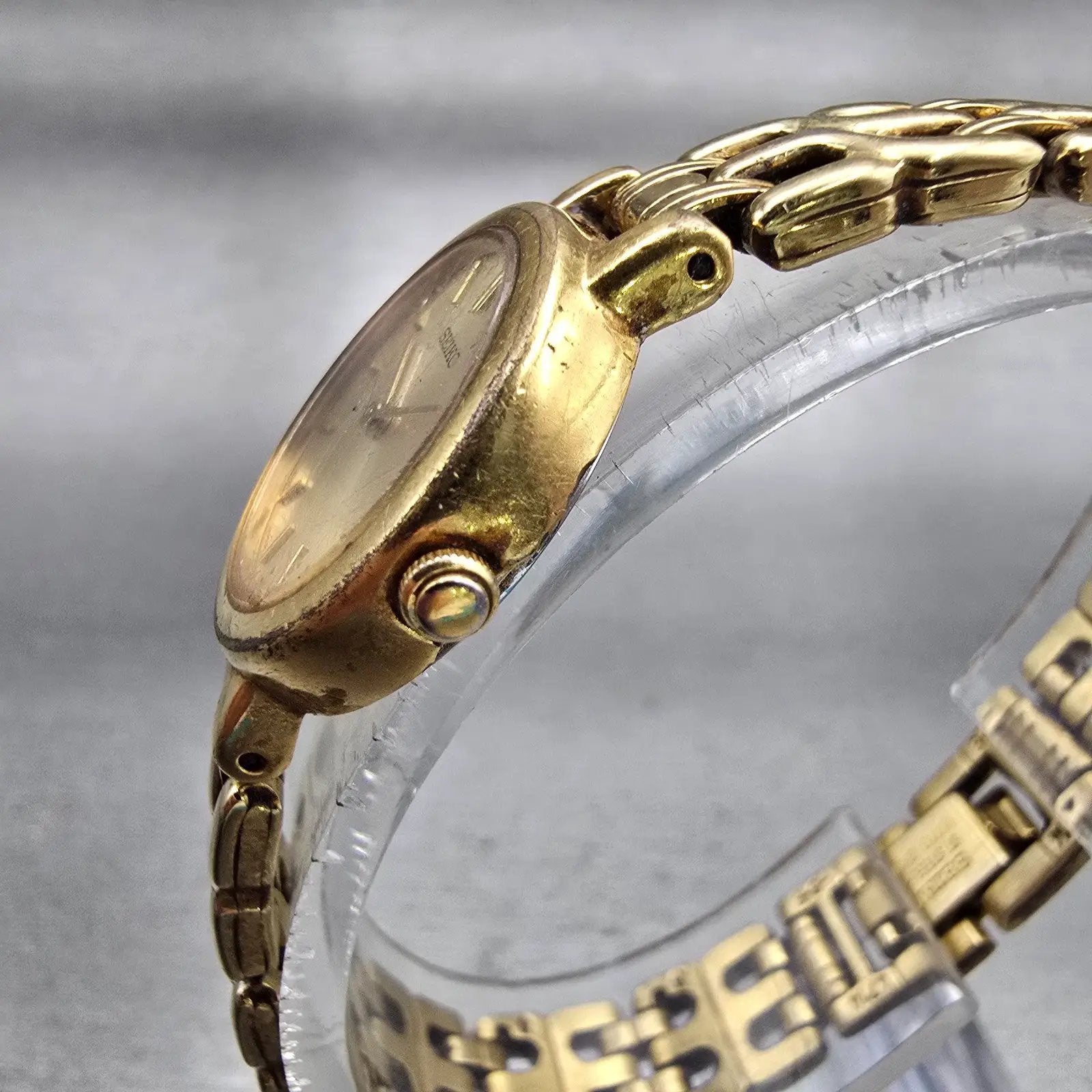 Seiko Watch Women 21mm Gold Dial Gold Tone Round 1N00-1E09 New Battery Vintage2