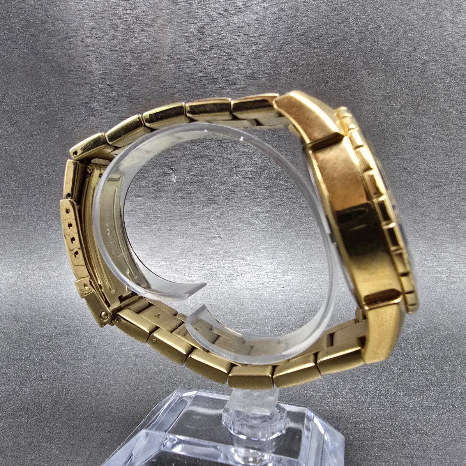 Invicta Chronograph Dive Watch Men 46mm Champagne Dial Gold Tone Date New Batt8