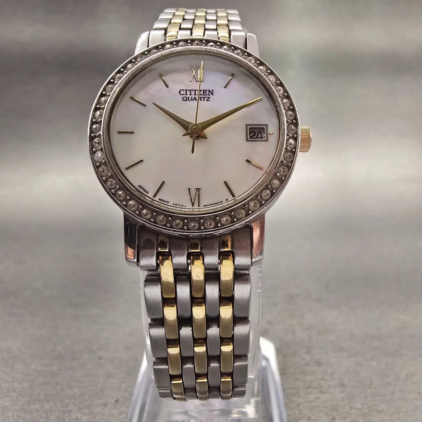 Citizen Watch Women 23mm MOP Dial Two Ton Tone Date Gemmed 1012-S046530 New Batt5