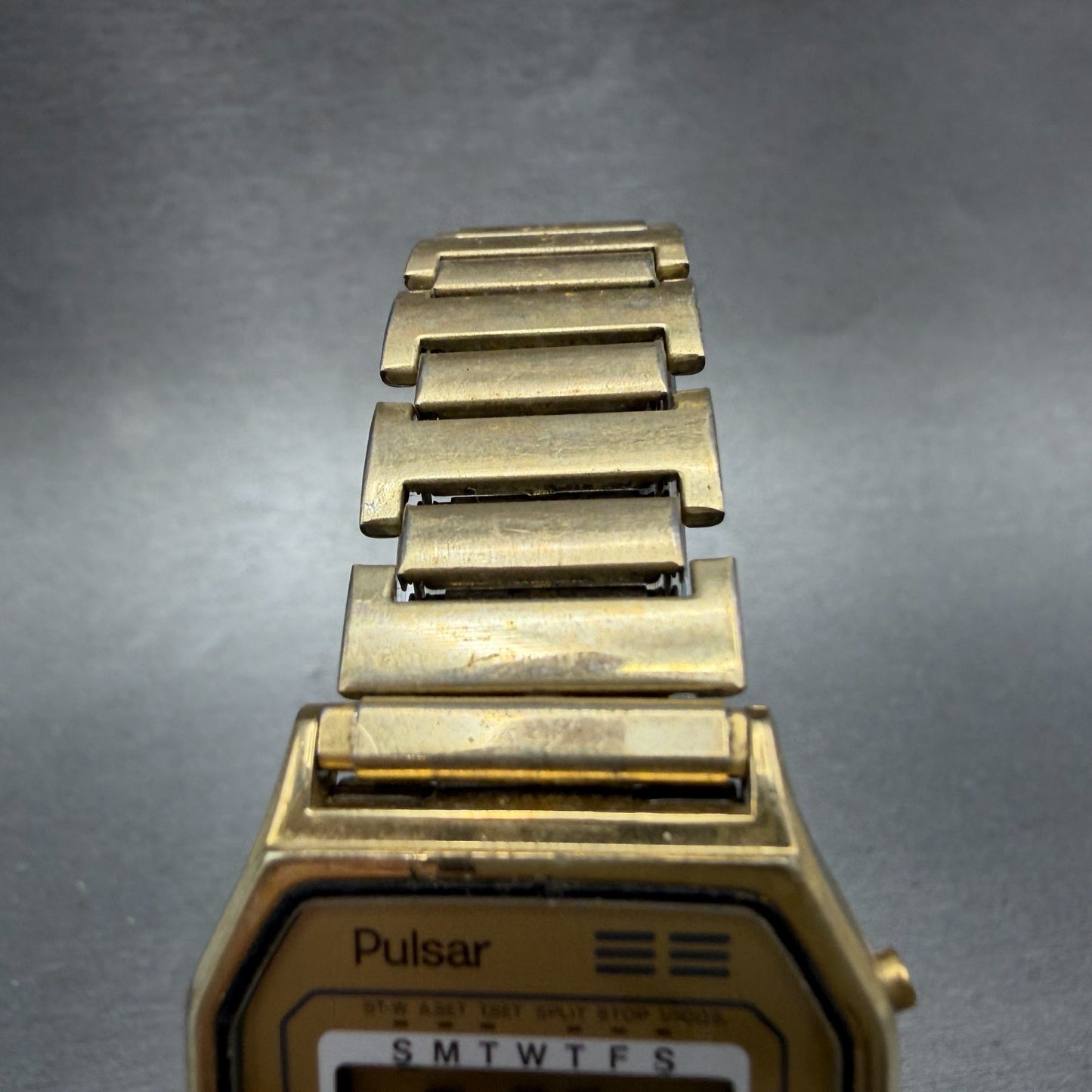 Pulsar Digital Watch Men 30mm LCD Gold Tone Alarm Chrono Daydate READ New Batt4