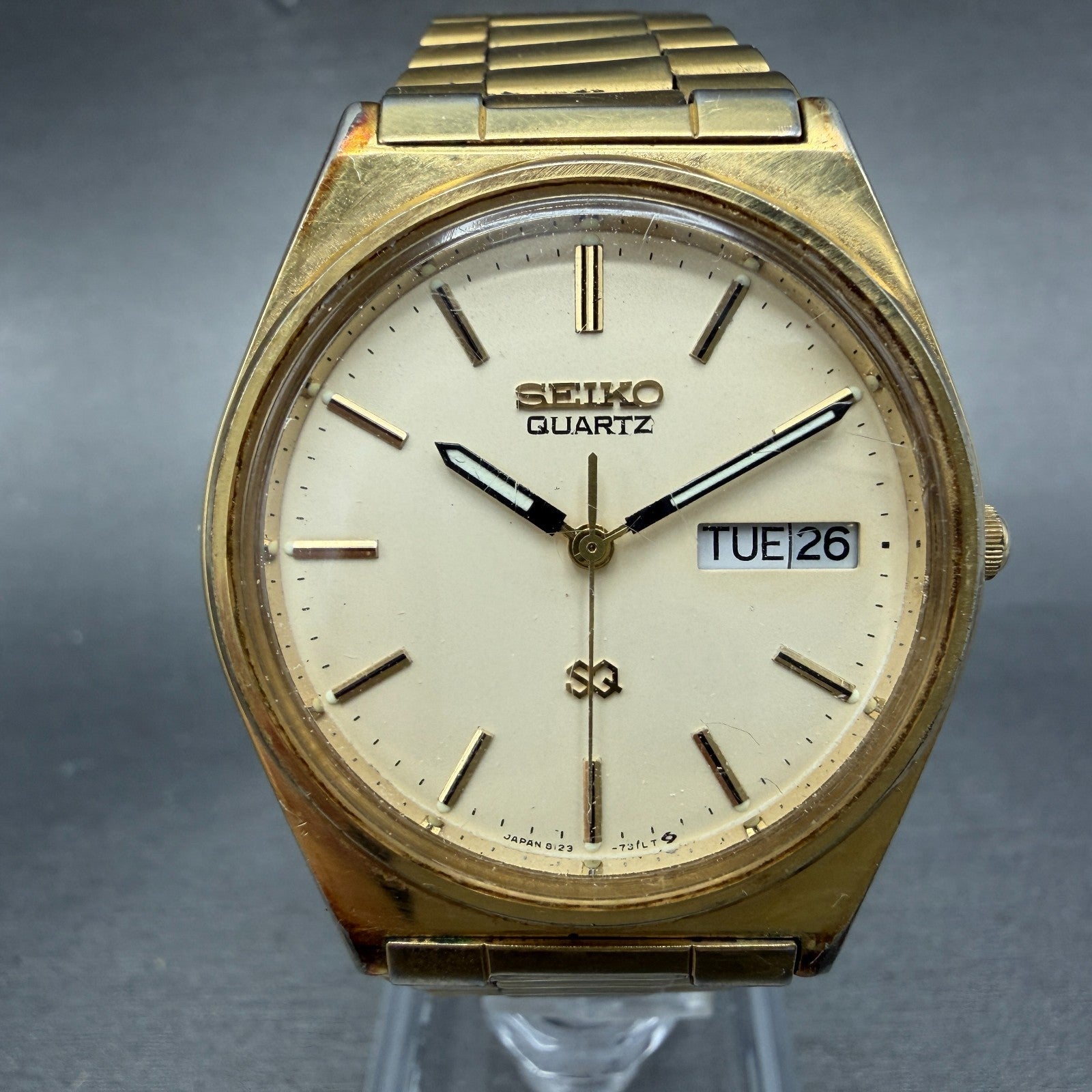 Seiko SQ Watch Men 35mm Cream Dial Gold Tone Daydate 8123-7239 New Battery0