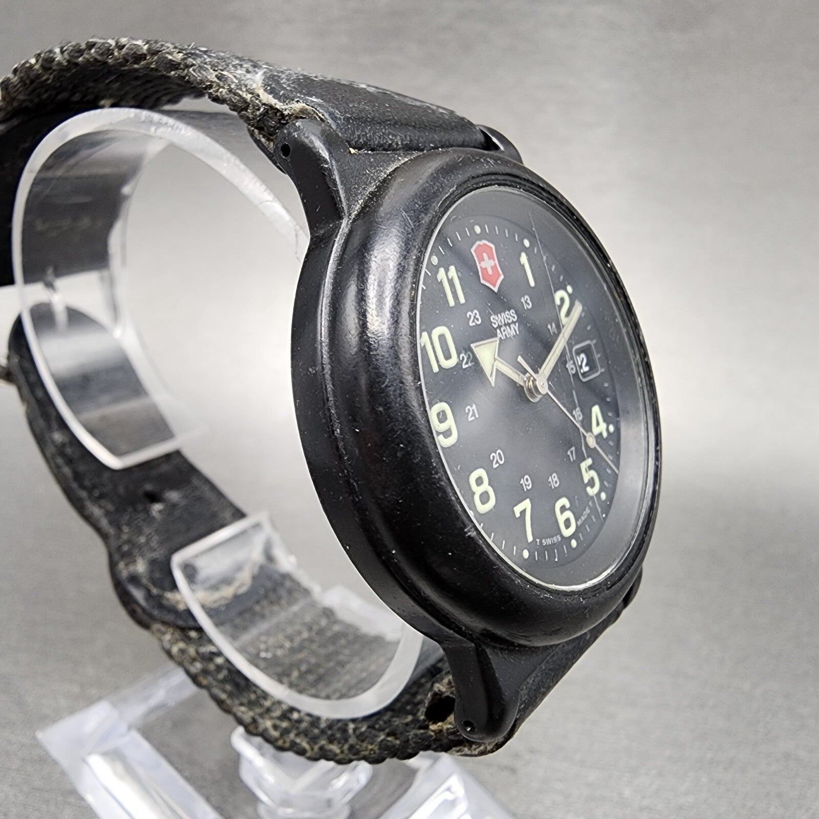 Victorinox Swiss Army Renegade Watch Men 38mm Black Dial Black Tone Date NewBatt3