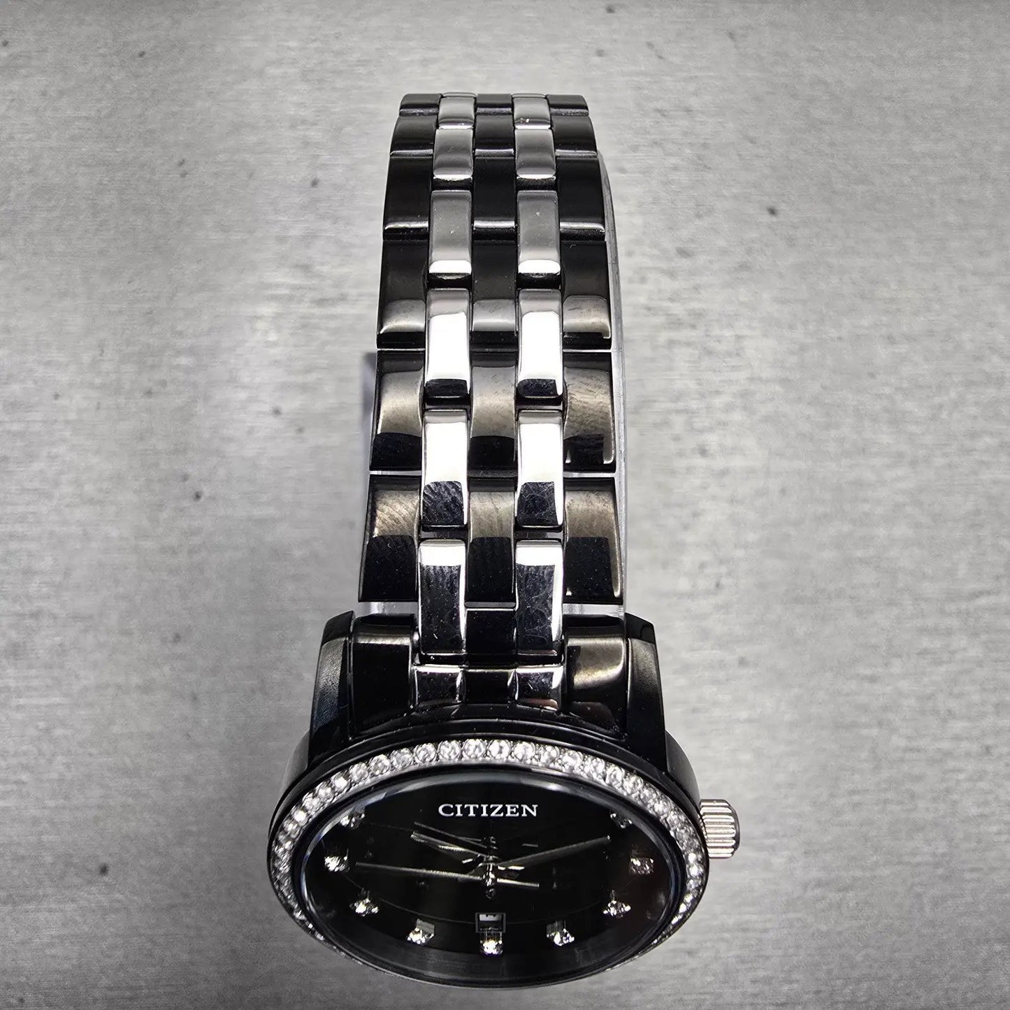 Citizen Watch Women 26mm Black Dial Black & Silver Tone Date G011-S106851 NewBat4