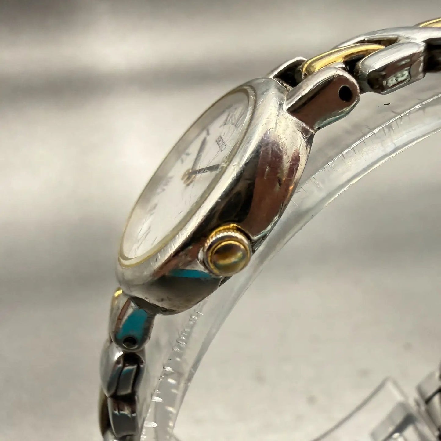 Seiko Watch Women 21mm White Dial Two Tone Round 1N00-1E20 New Battery Vintage2