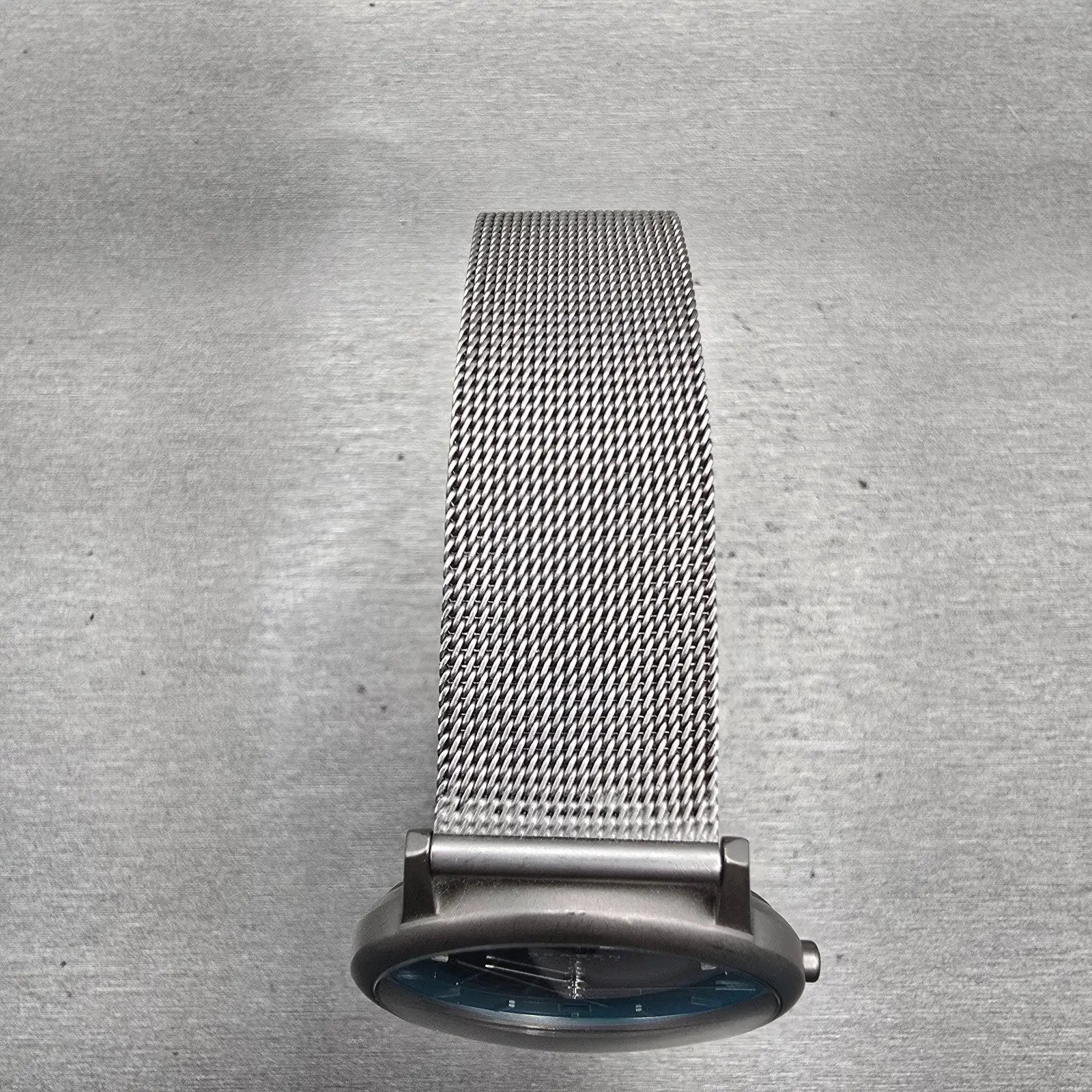 Skagen Watch Men 34mm Gray Dial Titanium Date Round 170LTTM New Battery Mesh4