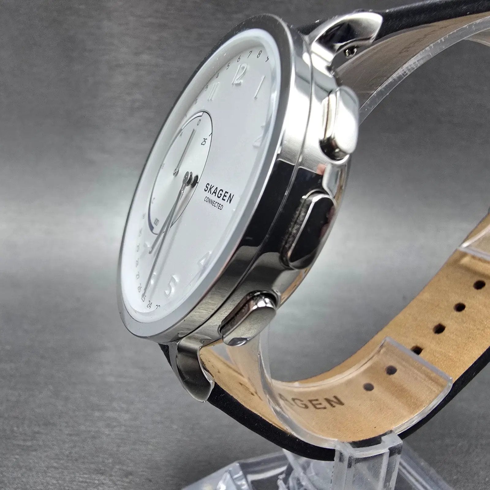 Skagen Connected Watch Men 42mm Silver Dial Silver Tone SKT1101 New Battery2