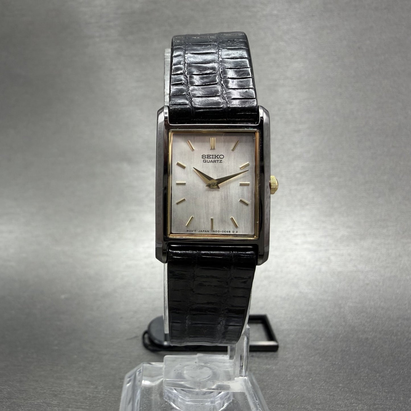 Seiko Tank Watch Women 18mm MOP Dial Black Tone Rectangle 1N005C89 NOS New Batt5