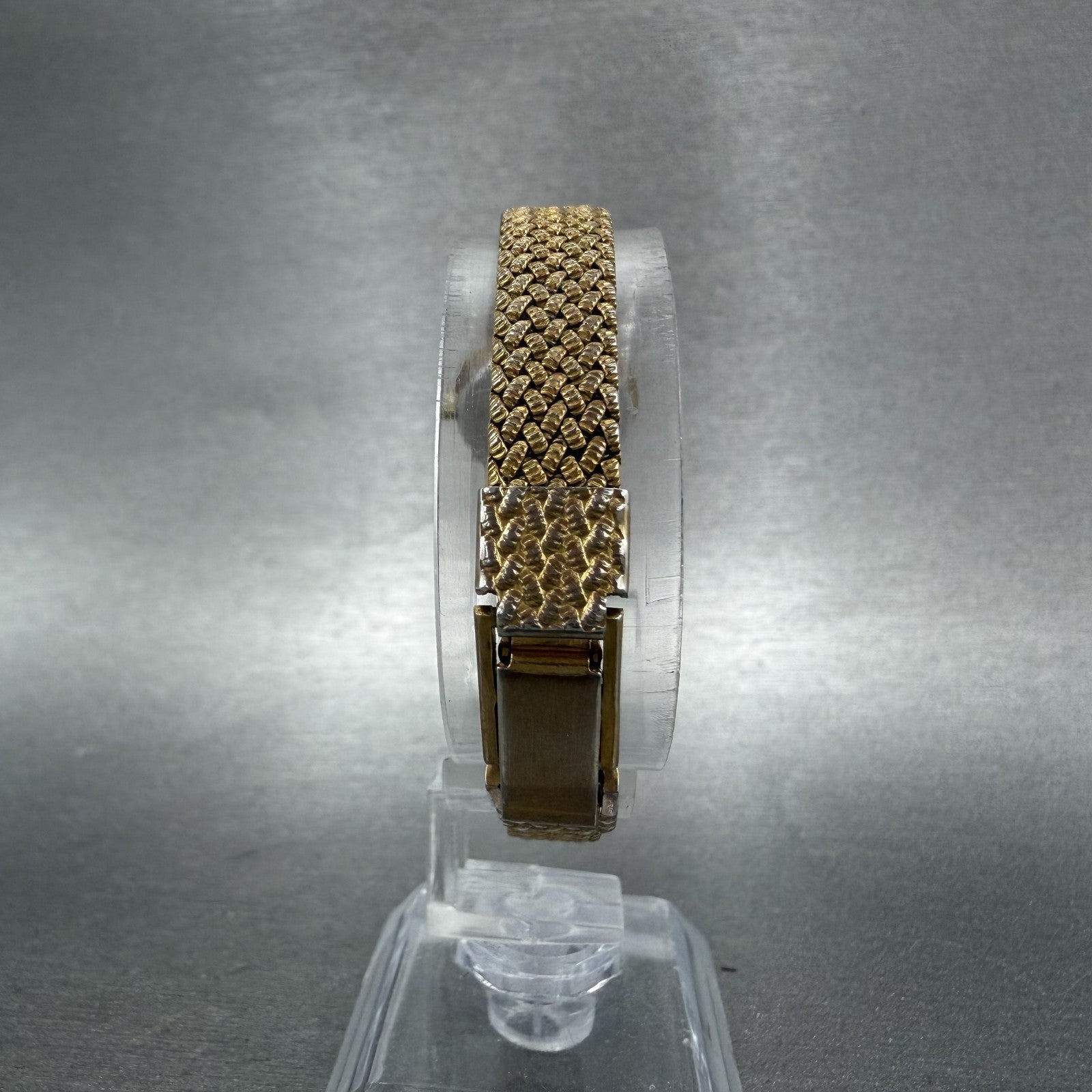 Bulova Watch Women 19mm Black Dial Gold Tone Round Mesh Band P7 New Battery VTG7