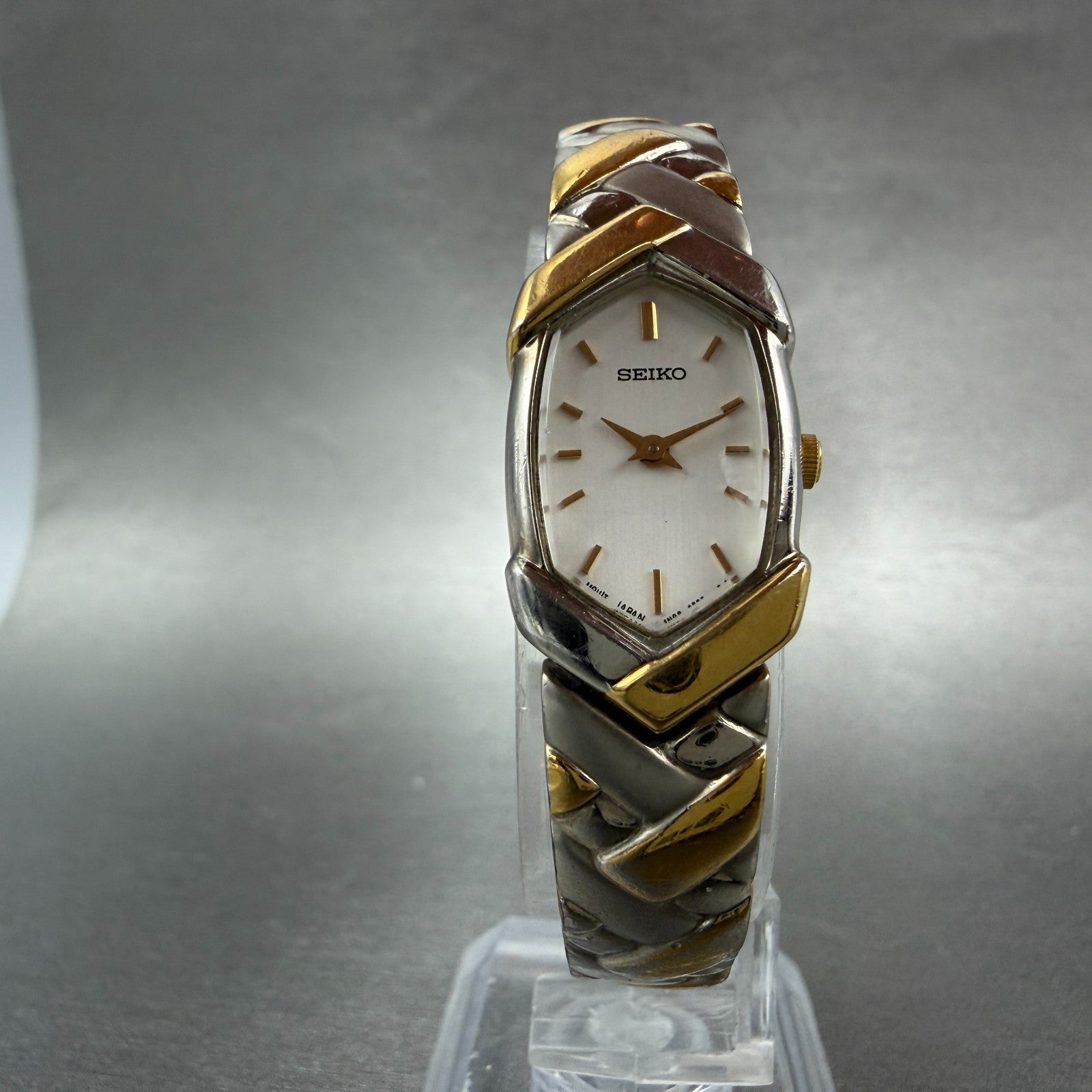 Seiko Watch Women 16mm White Dial Two Tone Hexagon 1N00-6R90 New Battery5