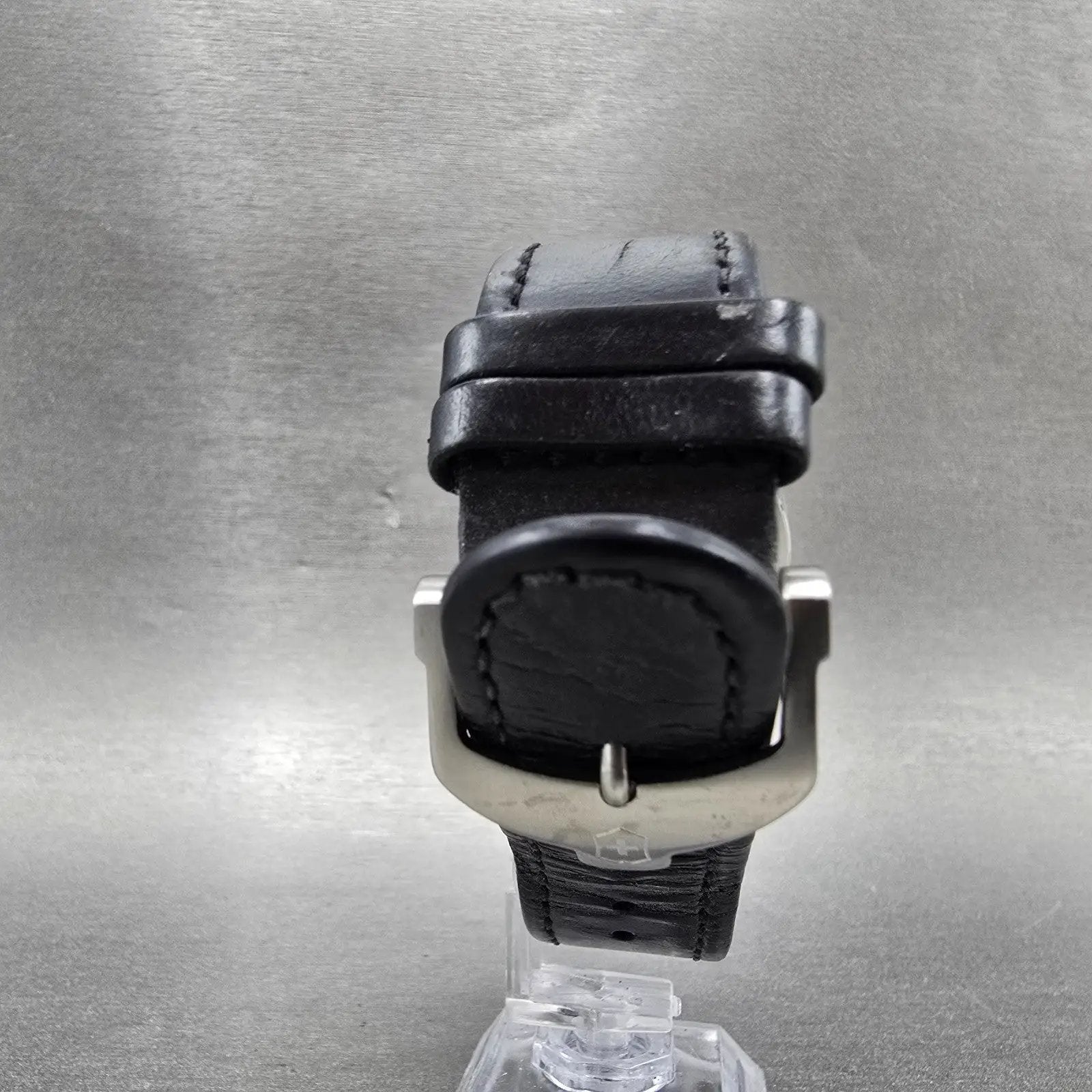 Swiss Army Victorinox Watch Men 38mm Black Dial Steel Date 24653 New Battery GHJ7