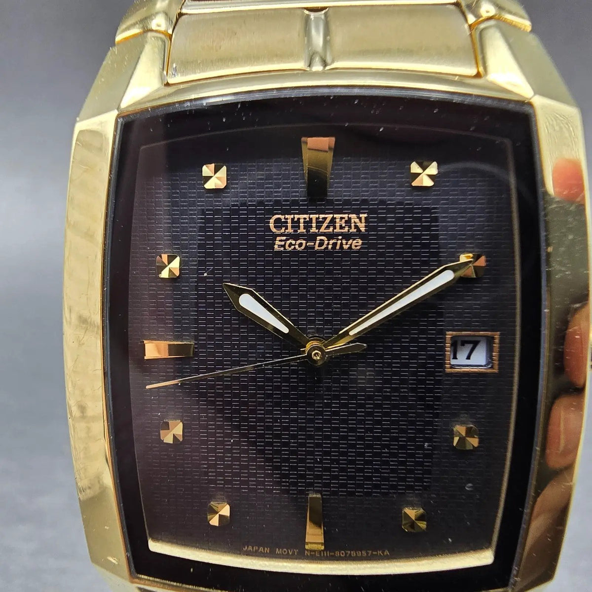 Citizen Eco-Drive Tank Watch Men 31mm Black Dial Gold Date E111-S049369 Runs RT1