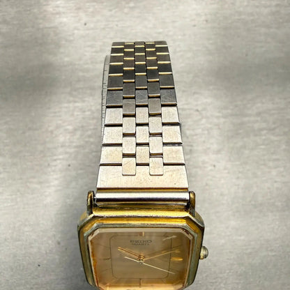 48304586