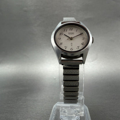 Seiko Watch Women 24mm Silver Dial Silver Tone Round 2621-0100 New Battery5