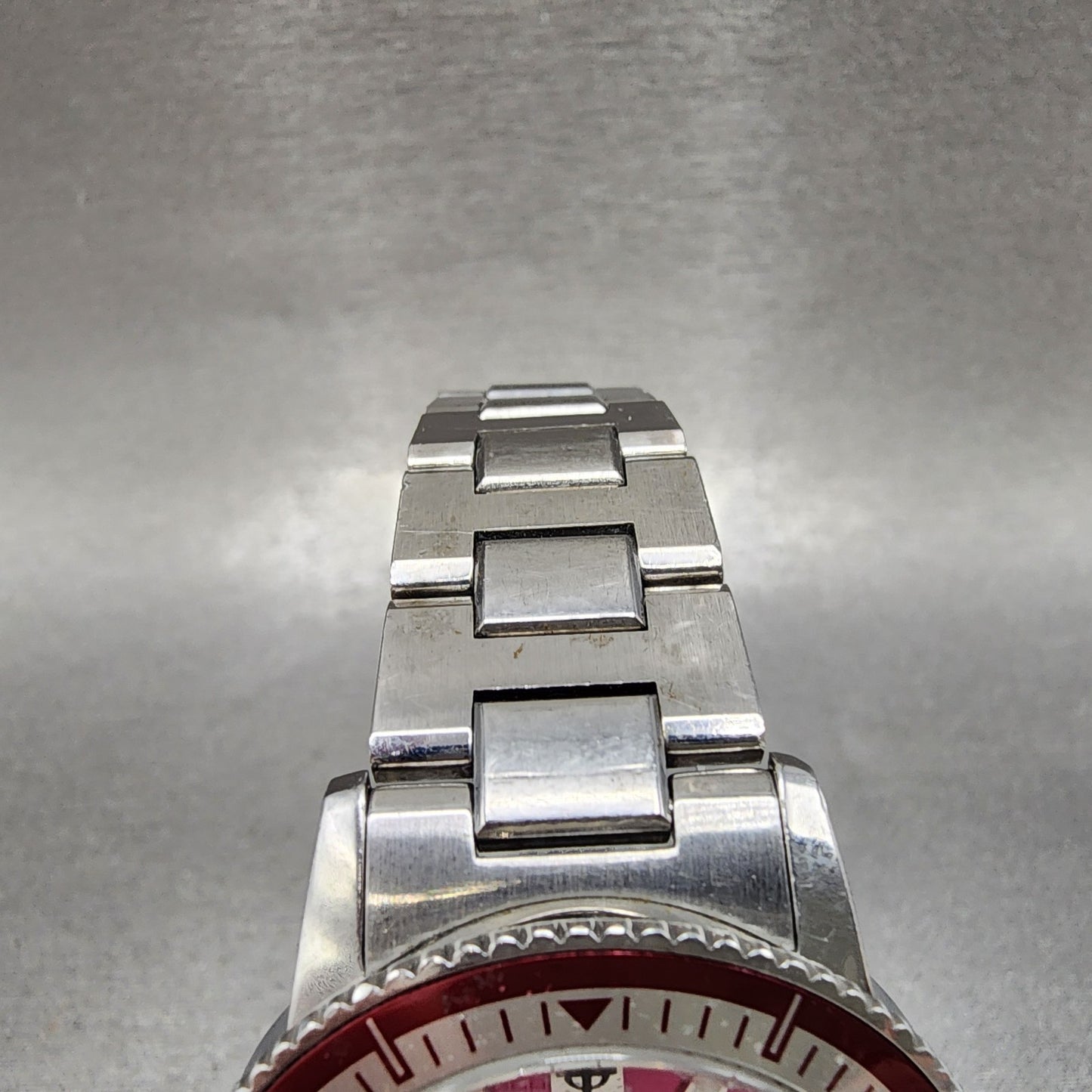 Zodiac Sea Wolf Watch Women 37mm Pink Dial Silver Tone Date Round New Battery4