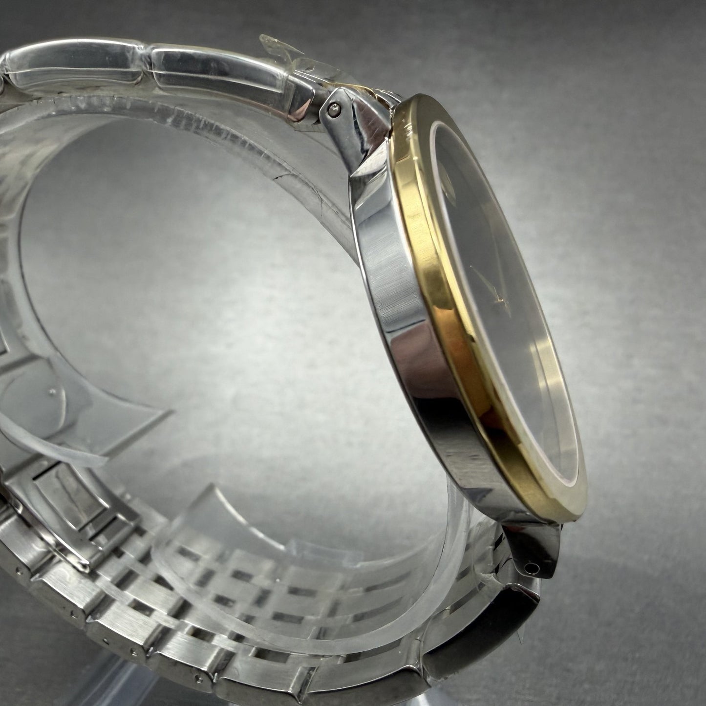Movado Esperanza Watch Men 39mm Black Two Tone Round New Batt Bracelet 06070583