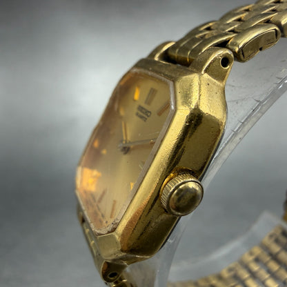 Seiko Watch Women 17mm Champagne Dial Gold Tone Octagon V400-5608 New Battery2