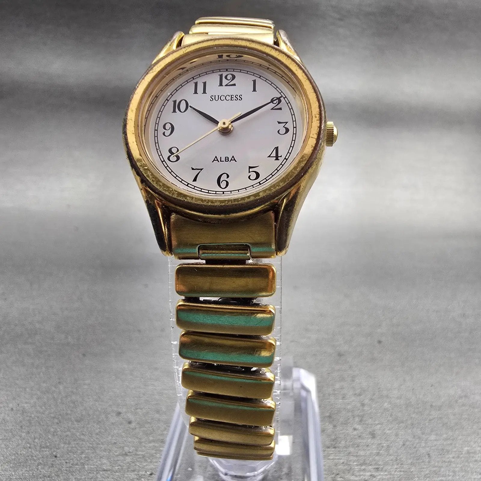 Seiko Alba Success Watch Women 25mm White Dial Gold Tone Round V701-1L70 NewBat5