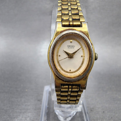 Seiko Watch Women 18mm White Dial Gold Tone Oval V4015109 New Battery VTG0