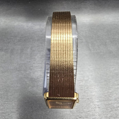 Seiko Tank Watch Women 17mm Gold Dial Gold Tone Rectangle 7320-5479 New Batt VTG4